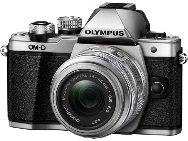 Olympus Cámara digital sin espejo OM-D E-M10 Mark II con lente EZ de 14-42 mm (plateada)