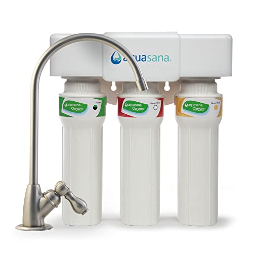  Aquasana Sistema de filtro de agua para debajo del fregadero Claryum de flujo máximo de 3 etapas - Filtración Claryum para mostrador de cocina - Filtra el 99% del cloro - Grifo de níquel cepillado...