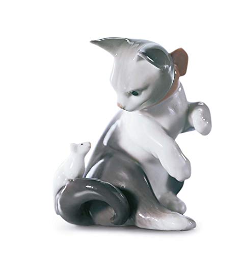Lladró Figura de gato y ratón. Figura de gato de porcelana.